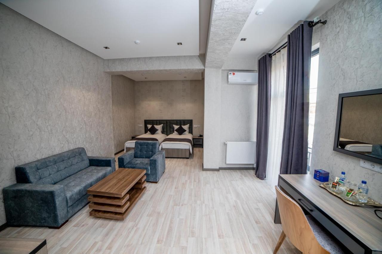 Hotel New York Ташкент Екстер'єр фото